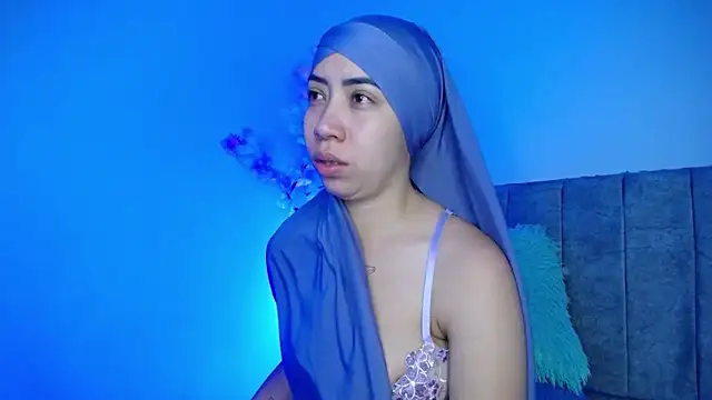 Sweet hot mia online show from May 10, 2026, 10:53 am