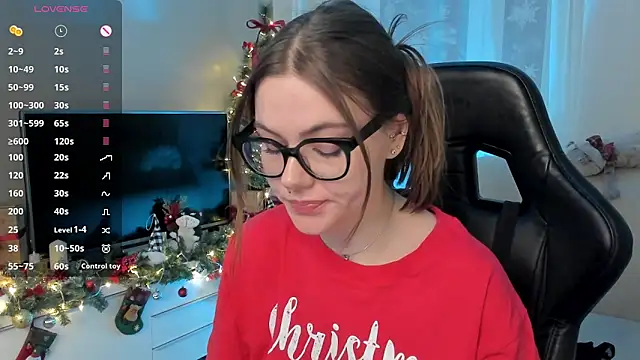 Snapshot of Marta_May_ chatting on January 12, 2025, 1:32 am Marta May online show from January 12, 2025, 1:32 am