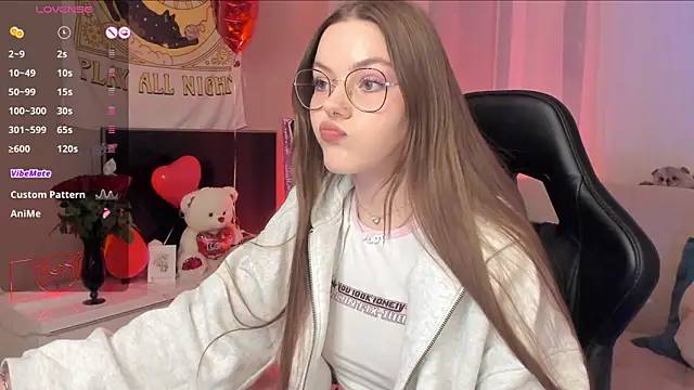 Snapshot of Marta_May_ chatting on February 15, 2025, 7:06 pm Marta May online show from February 15, 2025, 7:06 pm