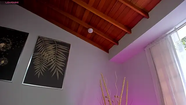 KatieNolan 1 online show from February 18, 2025, 7:09 pm