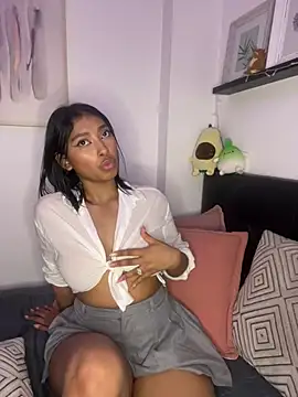 Isabella fasilier online show from January 15, 2025, 2:17 am