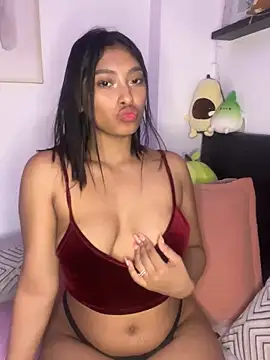 Isabella fasilier online show from January 19, 2025, 3:50 am