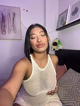 Isabella fasilier online show from February 28, 2025, 12:32 am
