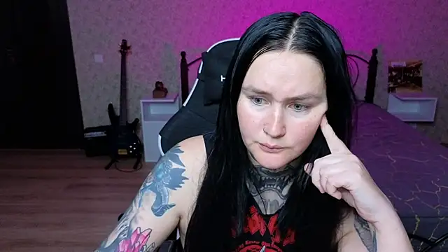 Emmybrightj  online show from May 1, 2026, 4:33 pm