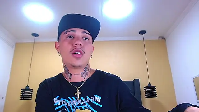 HannibalLester online show from March 15, 2025, 4:02 am