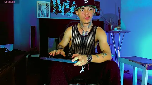 Snapshot of HannibalLester chatting on June 21, 2026, 4:48 am HannibalLester online show from June 21, 2026, 4:48 am