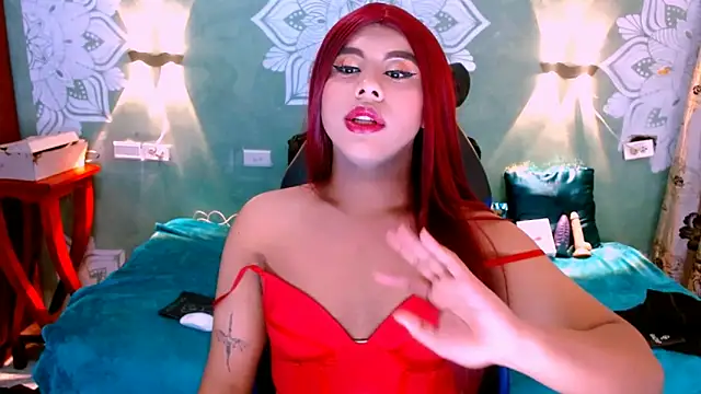 Emili Roux online show from March 17, 2025, 7:04 pm