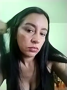 hailey85 online show from October 16, 2025, 4:08 pm