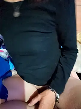 Snapshot of Rachhelle__ chatting on December 10, 2024, 11:51 pm Rachhelle online show from December 10, 2024, 11:51 pm