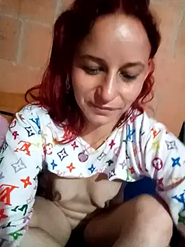 Snapshot of Rachhelle__ chatting on December 13, 2024, 2:21 am Rachhelle online show from December 13, 2024, 2:21 am