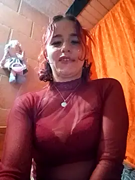 Snapshot of Rachhelle__ chatting on January 16, 2025, 12:45 am Rachhelle online show from January 16, 2025, 12:45 am