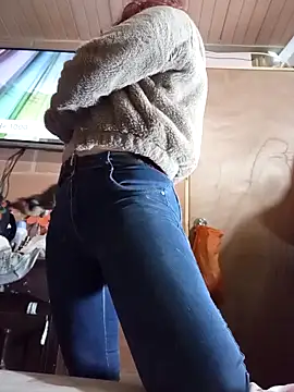 Snapshot of Rachhelle__ chatting on October 15, 2025, 2:11 am Rachhelle online show from October 15, 2025, 2:11 am