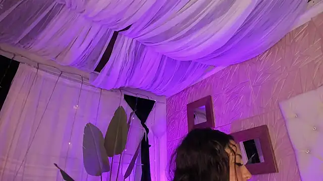 sadashi moon  online show from February 16, 2025, 3:47 am