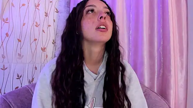 sadashi moon  online show from February 17, 2025, 3:15 am