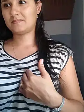 elena jonees online show from February 19, 2025, 6:43 pm