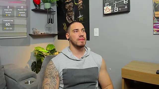 Giorgio-Leone online show from September 26, 2025, 1:53 am