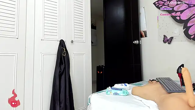 sweet amalia4 online show from October 18, 2025, 3:09 am