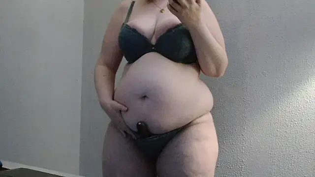 desiree1981 online show from January 6, 2026, 10:41 am