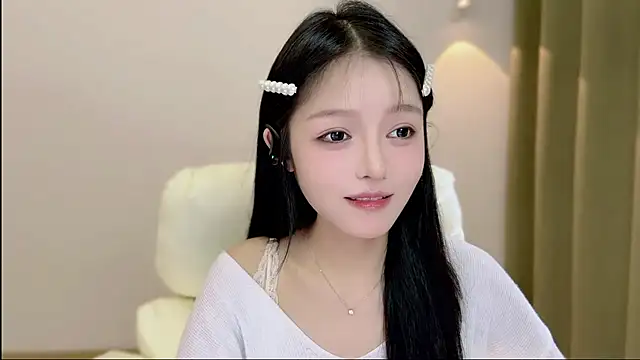 xiaodaibabyy online show from October 1, 2025, 2:12 pm