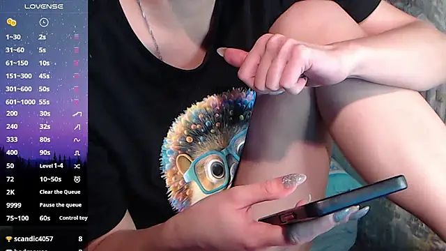 -LauraGold- online show from February 7, 2025, 6:45 pm