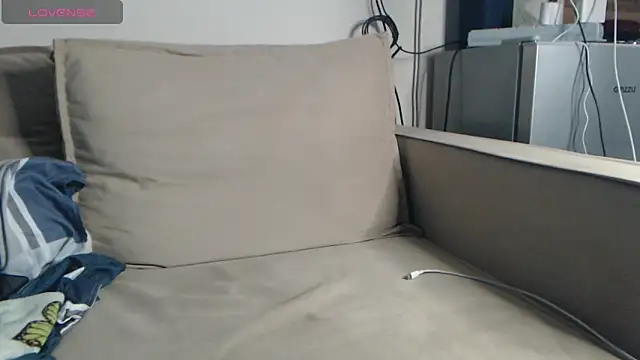 -LauraGold- online show from March 1, 2025, 11:26 pm