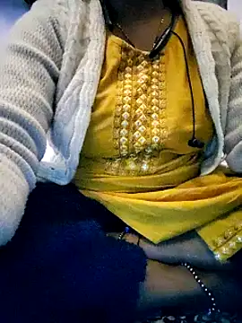 Snapshot of lovelyruhi chatting on January 13, 2025, 10:47 am lovelyruhi online show from January 13, 2025, 10:47 am