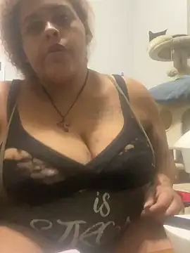 juicybooty cherri2 online show from January 19, 2025, 6:42 am