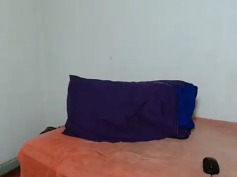 Snapshot of Feathergal69_ chatting on June 30, 2026, 5:47 pm Feathergal69 online show from June 30, 2026, 5:47 pm