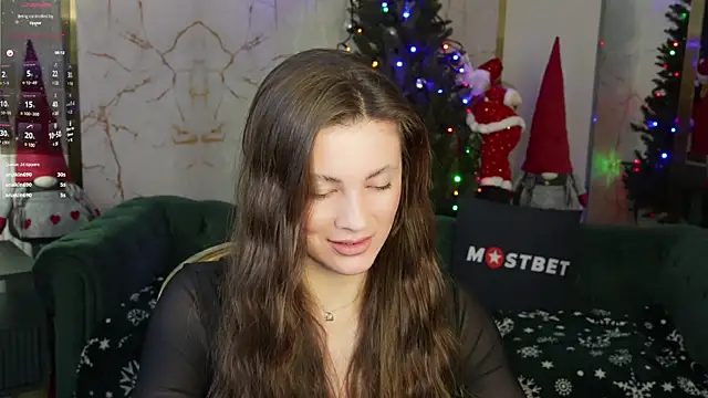 Julia  Star  online show from January 14, 2025, 7:59 am