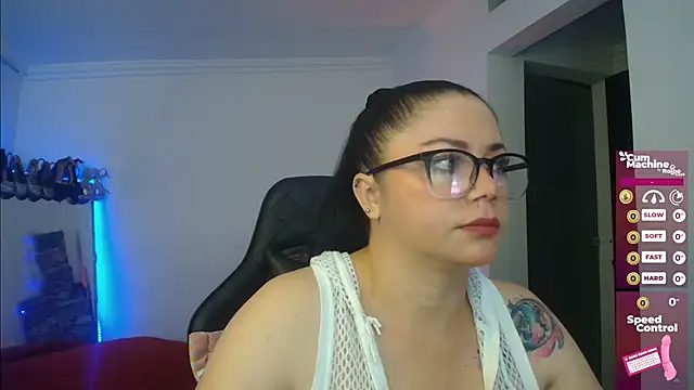 Snapshot of Madame_Shein_ chatting on December 11, 2024, 9:30 am Madame Shein  online show from December 11, 2024, 9:30 am
