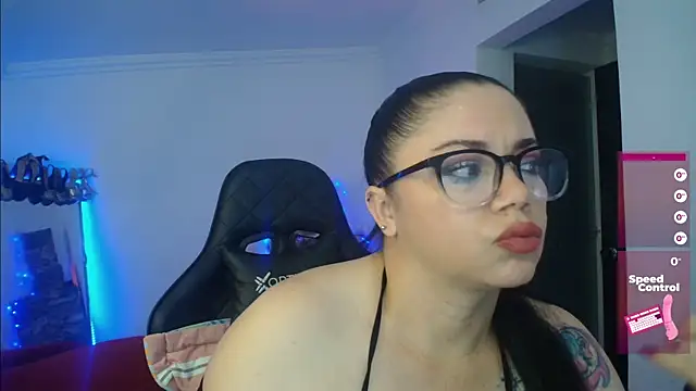 Snapshot of Madame_Shein_ chatting on December 14, 2024, 8:13 am Madame Shein  online show from December 14, 2024, 8:13 am