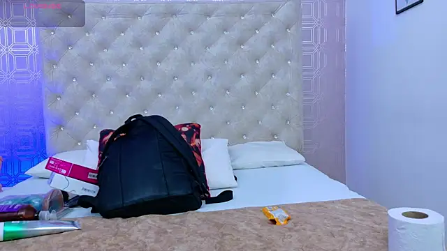 Derieri D online show from January 9, 2026, 7:48 pm