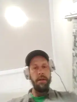 axelongshaft69 online show from March 29, 2026, 10:32 pm