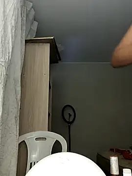 AleFantasy0001 online show from January 6, 2025, 10:26 pm