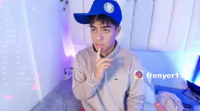 kiing azahell online show from January 12, 2025, 11:47 pm