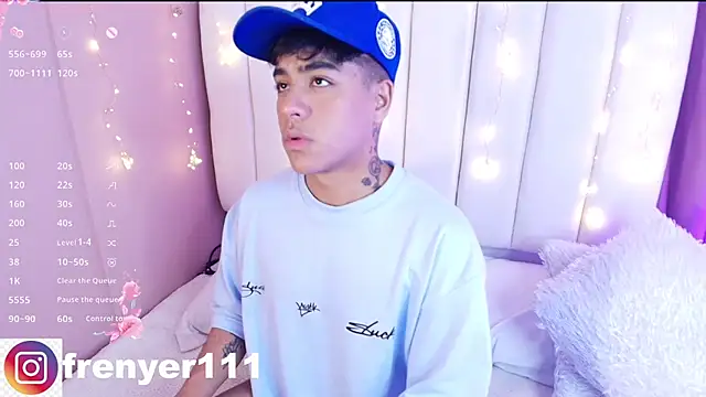 kiing azahell online show from March 11, 2025, 3:05 am