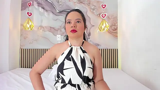 Snapshot of EvelynSweet1 chatting on July 8, 2026, 7:40 pm EvelynSweet1 online show from July 8, 2026, 7:40 pm