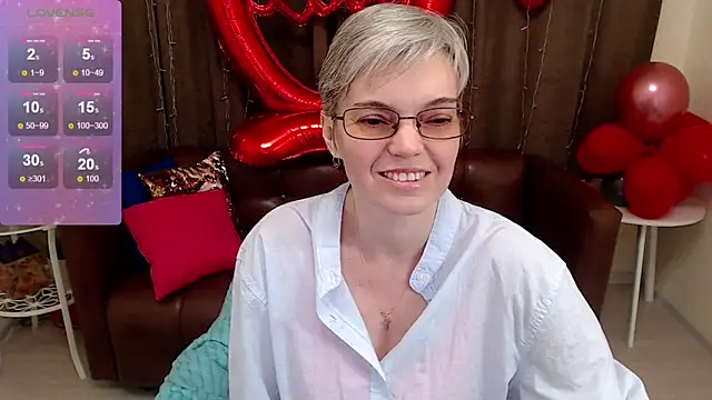 Snapshot of Cutie_Erikaa1 chatting on February 13, 2025, 2:34 am Cutie Erikaa1 online show from February 13, 2025, 2:34 am