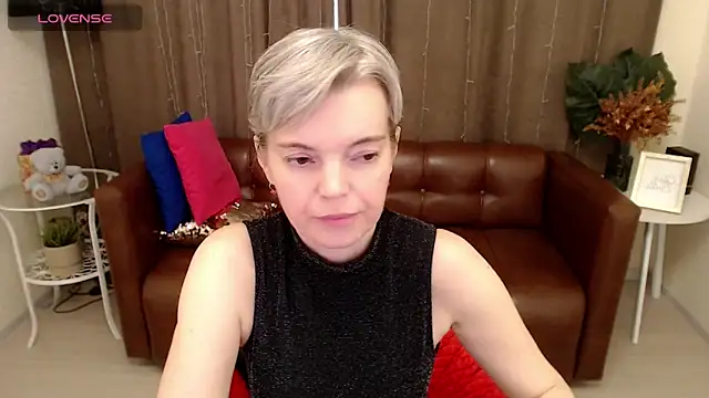 Snapshot of Cutie_Erikaa1 chatting on March 23, 2025, 8:59 am Cutie Erikaa1 online show from March 23, 2025, 8:59 am