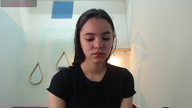 Mia-kalinfa online show from February 4, 2025, 12:11 pm