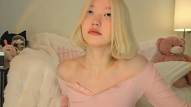 Snapshot of milli_sun_ chatting on May 24, 2026, 5:23 am milli sun online show from May 24, 2026, 5:23 am