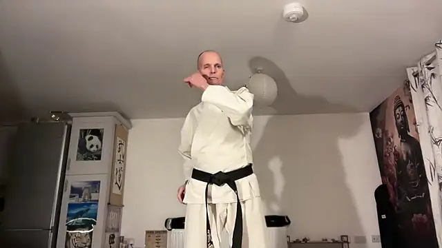 TowaFreespirit online show from March 8, 2026, 1:03 am