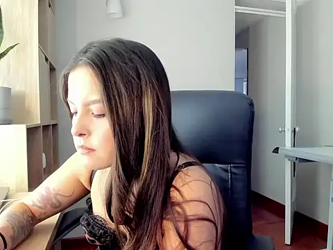 Snapshot of AmandaCallum chatting on July 11, 2026, 3:15 pm AmandaCallum online show from July 11, 2026, 3:15 pm