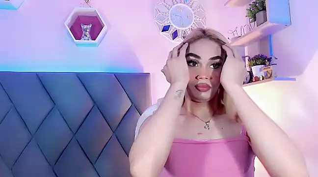 Hallyhott online show from December 2, 2024, 12:29 pm