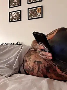 tattooedtwc online show from December 21, 2025, 5:42 pm