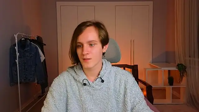 nikompell online show from March 11, 2025, 7:25 pm