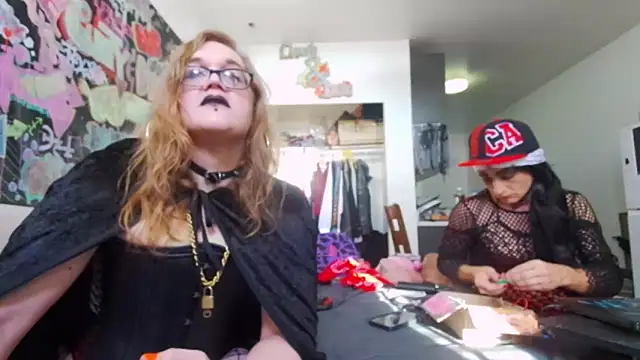 Totallytofu69xh online show from October 24, 2025, 3:19 pm