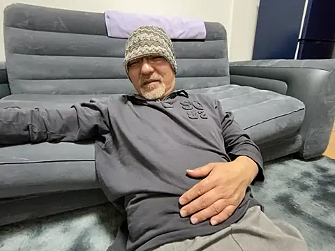 Grandpa29hijii online show from March 22, 2025, 1:41 pm