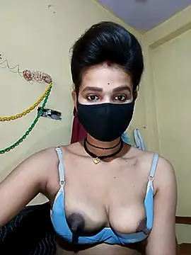 Snapshot of Hoty_girl_143 chatting on March 23, 2025, 4:05 am Hoty girl 143 online show from March 23, 2025, 4:05 am