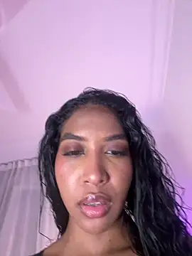 IamCrystal2 online show from May 25, 2026, 8:48 pm